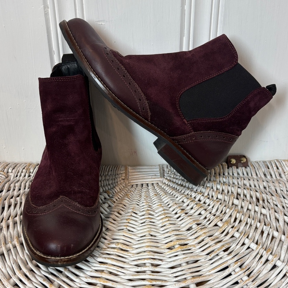 APROPO Burgundy Suede & Leather Chelsea-Style Booties – Size 8